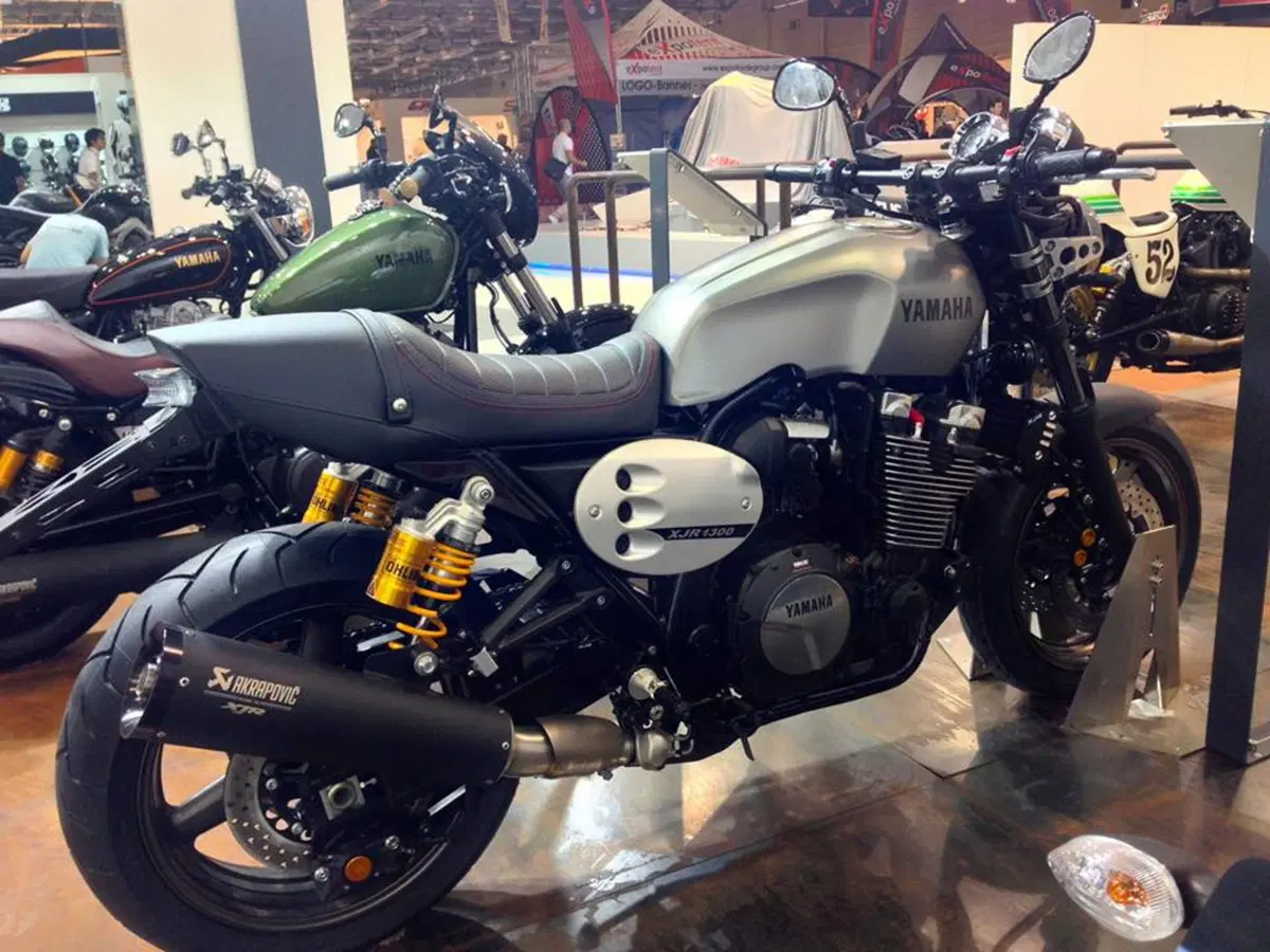 Yamaha XJR 1300 e XJR 1300 Racer 2015 (4)