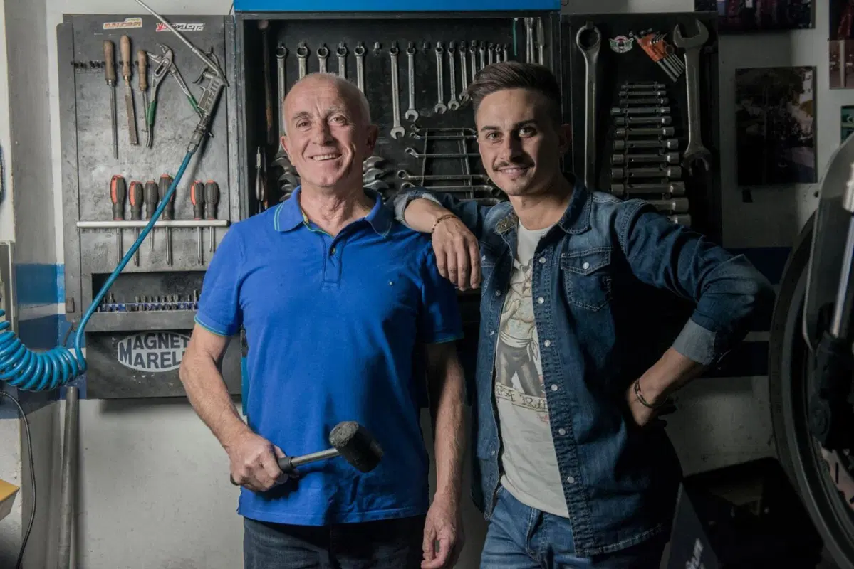 Dal padre Rosario, al figlio Raffaele: la D’Andrea Moto di Paola diventa impresa storica