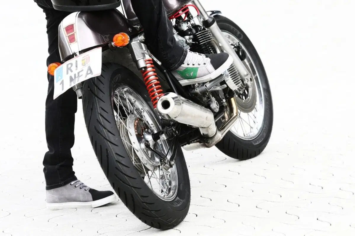 Metzeler presenta a Intermot il nuovo pneumatico Sportec Klassik (2)