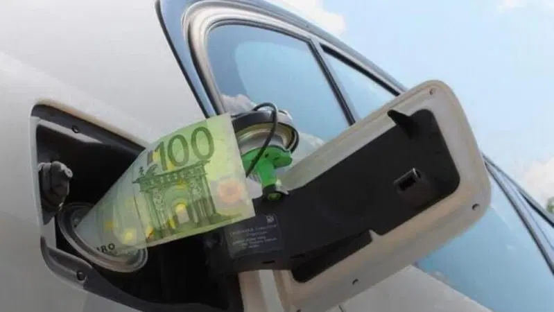 Sconto carburanti: quanto c'&egrave; di bluff nella la proroga a ottobre?