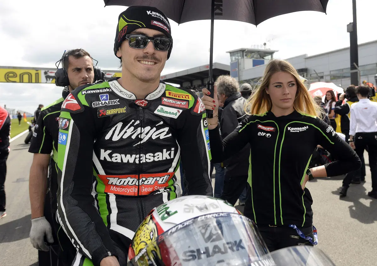 Loris Baz nel 2015 insieme al team NGM Forward Racing MotoGP
