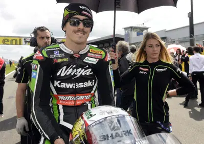 Loris Baz nel 2015 insieme al team NGM Forward Racing MotoGP
