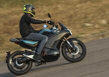 Stash e le altre, la nostra full immersion nell'elettrico di V-Moto [GALLERY]