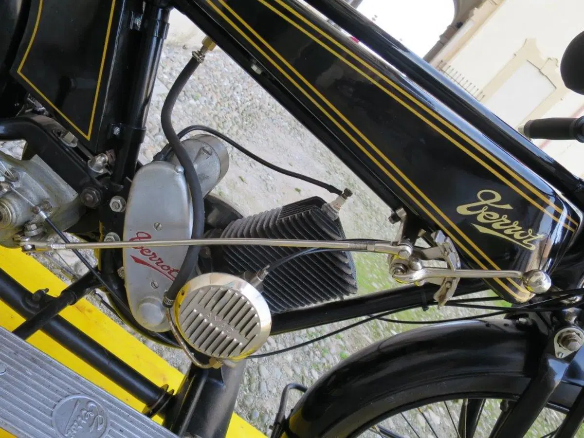 Moto d'Epoca: successo a Villa Barni per le meraviglie del passato (22)