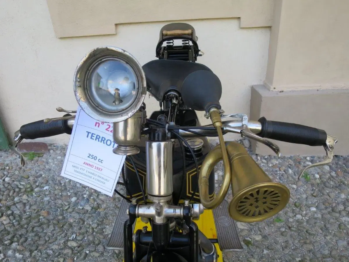 Moto d'Epoca: successo a Villa Barni per le meraviglie del passato (23)