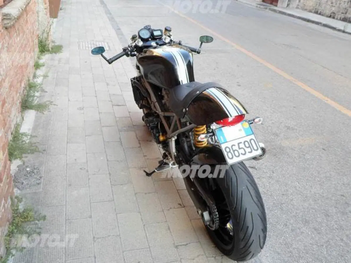 Le Strane di Moto.it: Ducati ST4 Café Racer
