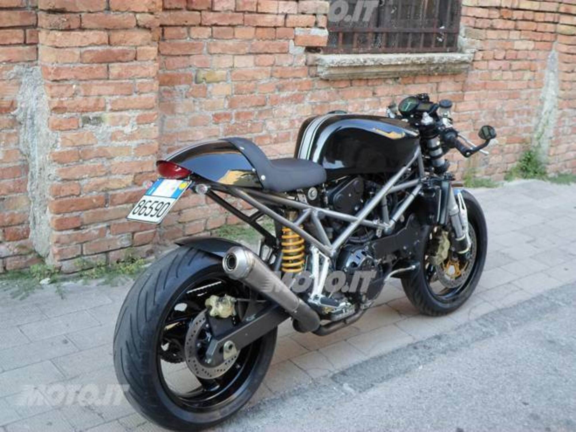 Le Strane di Moto.it: Ducati ST4 Caf&eacute; Racer