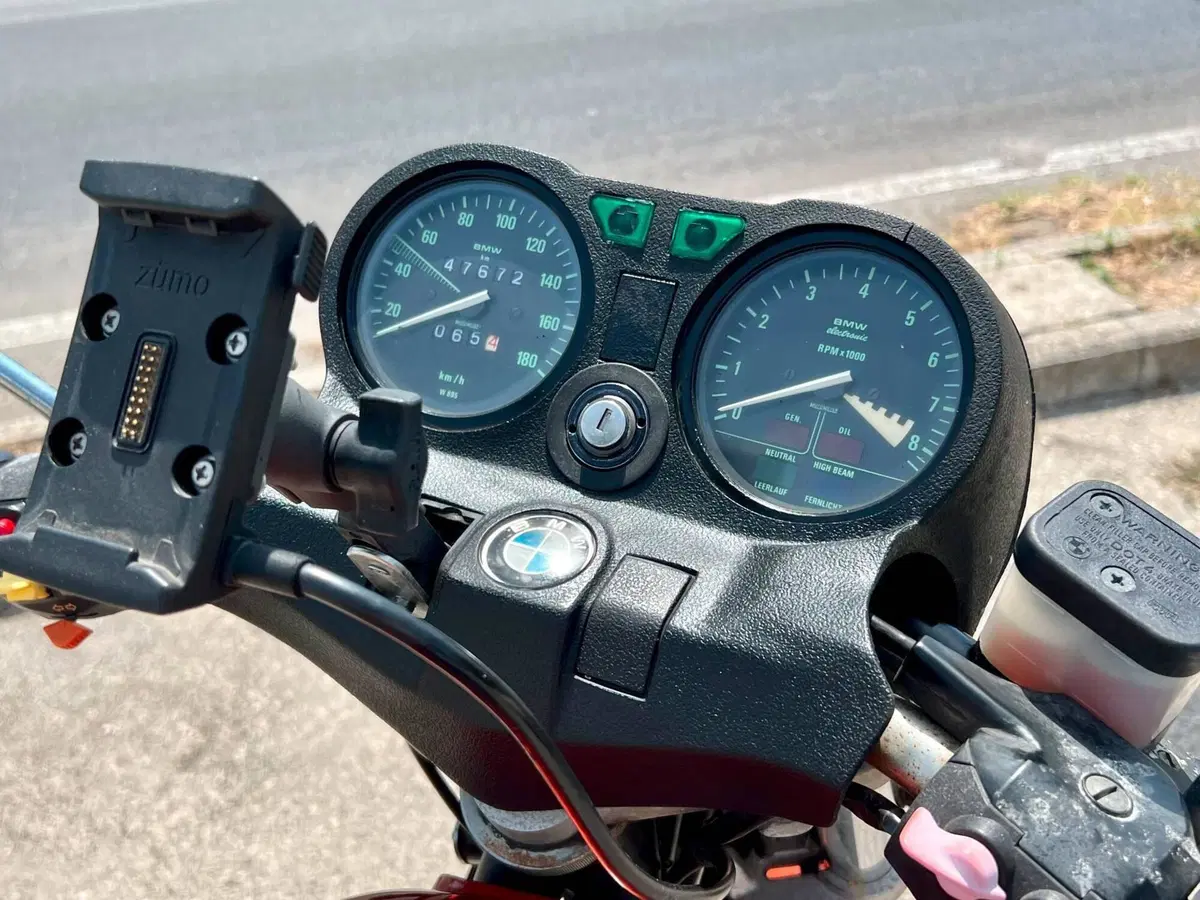 Bmw R45 (6)