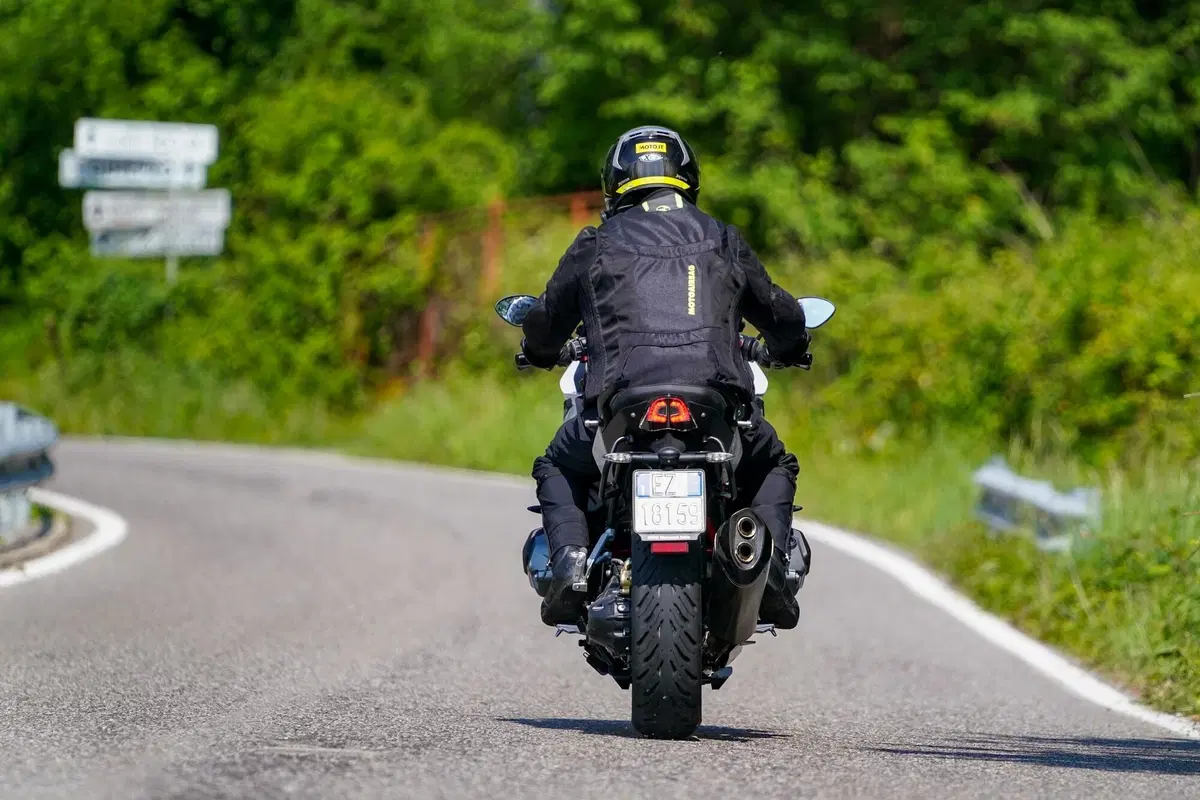 Michelin Road 6: durano di più e lo fanno meglio sul bagnato. (2)