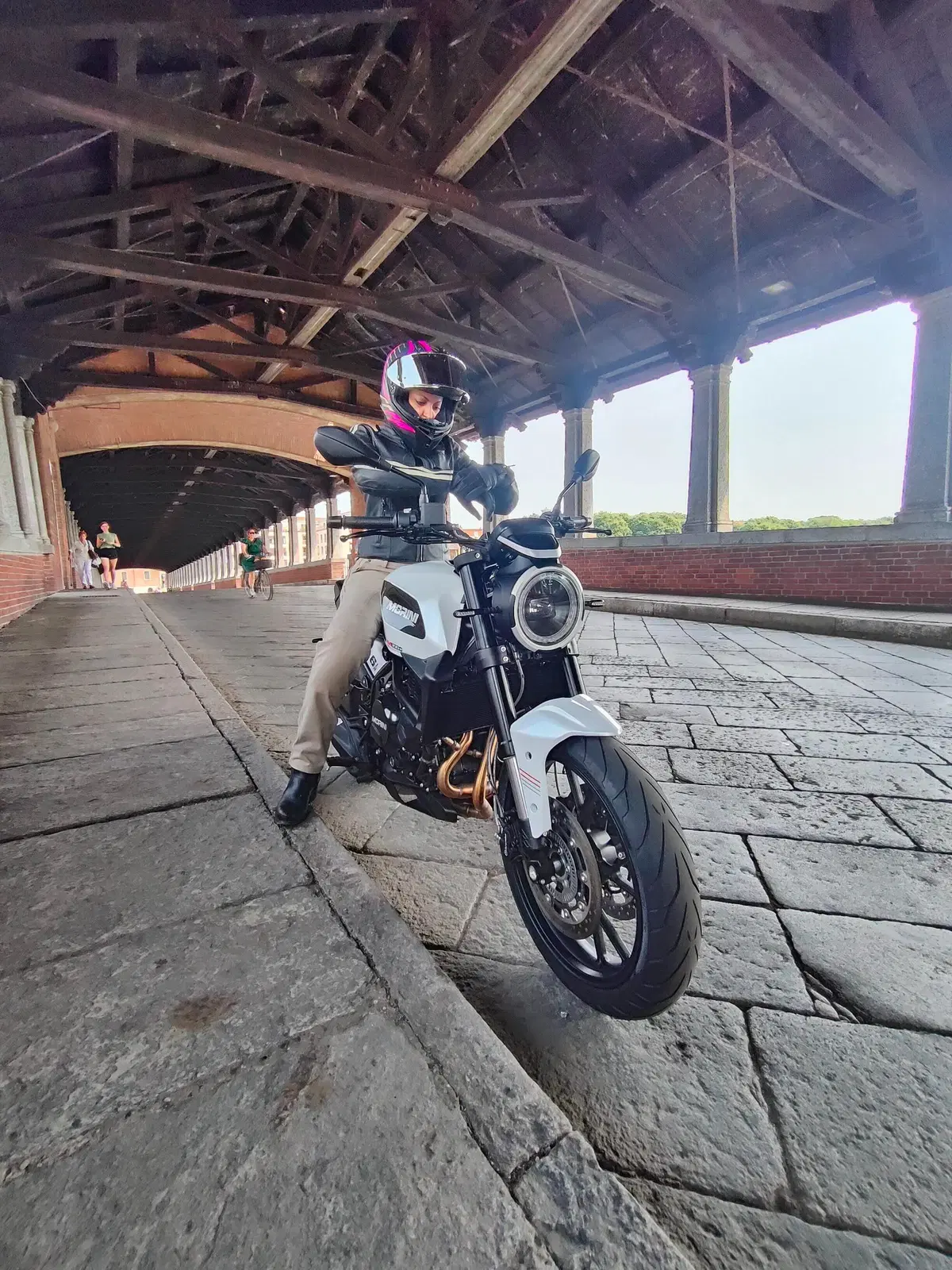 TEST Moto Morini SEIEMMEZZO STR e SCR: le abbiamo provate in ANTEPRIMA! Come vanno e como sono fatte (8)