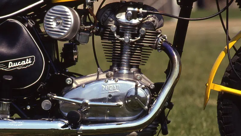Massimo Clarke: "Scrambler forever"