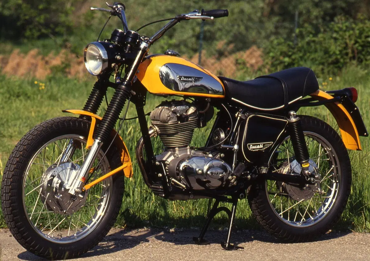 Massimo Clarke: "Scrambler forever"