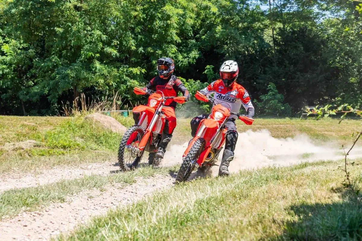 Beta Enduro 300 2 tempi contro 350 4 tempi: quale scelgo? TEST 2023