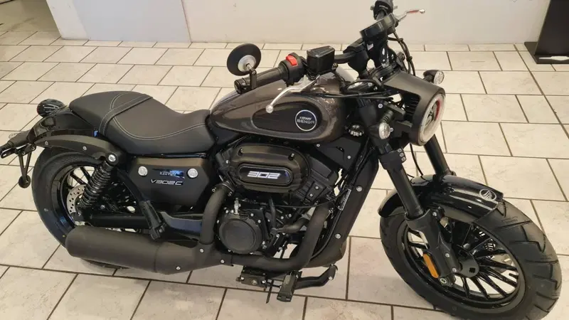 Benda Motorcycles BD-300 Sporty (2021 - 23) (8)