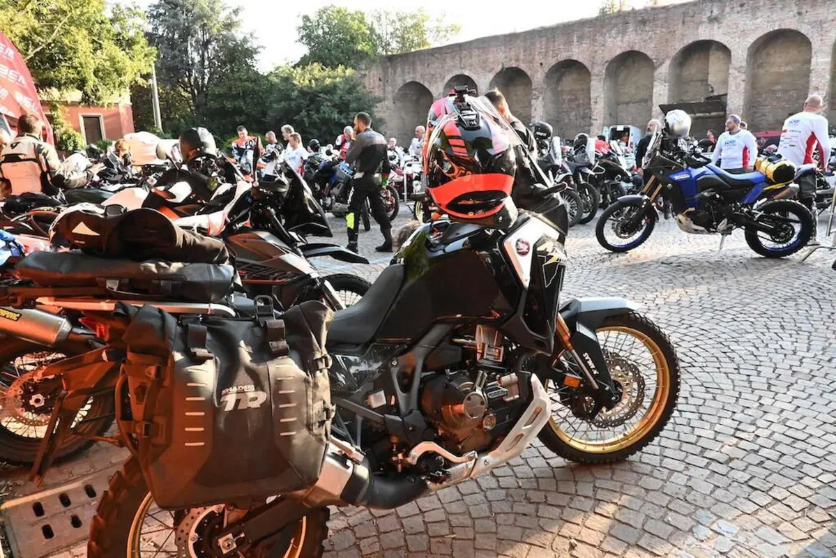 Hat Series Pavia Sanremo 2022 (16)
