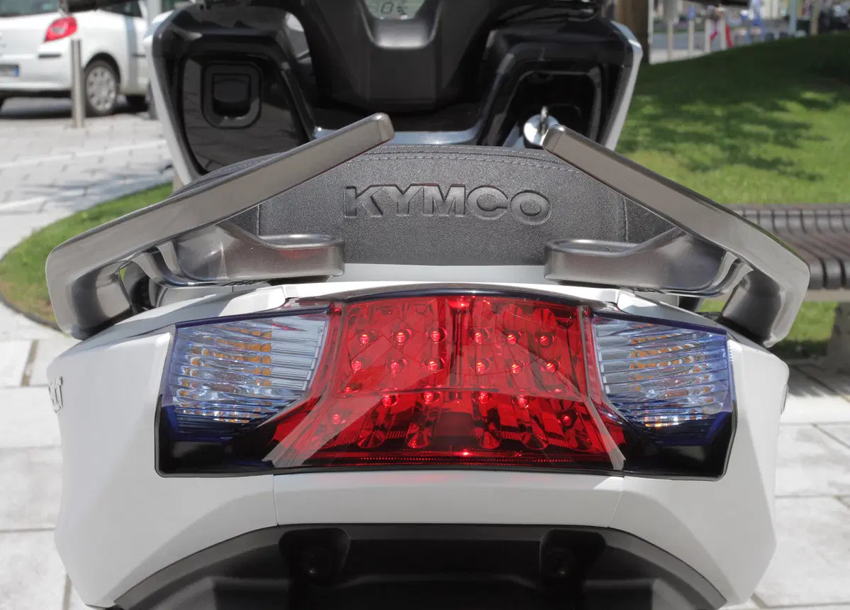 Kymco K-XCT 300i ABS (24)