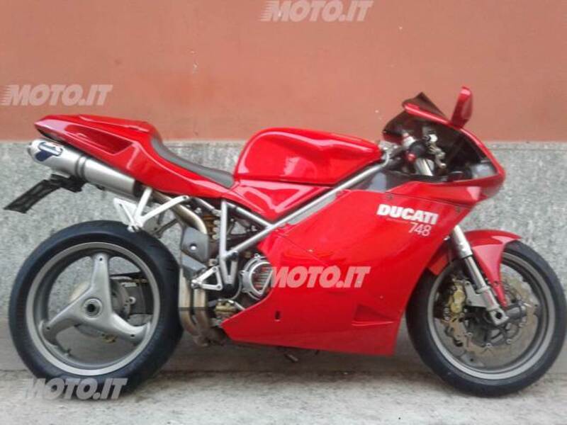 Ducati 748 Biposto