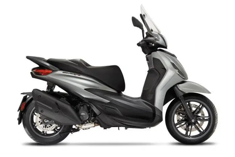 Piaggio Beverly 400 S (2025 - 26) (3)