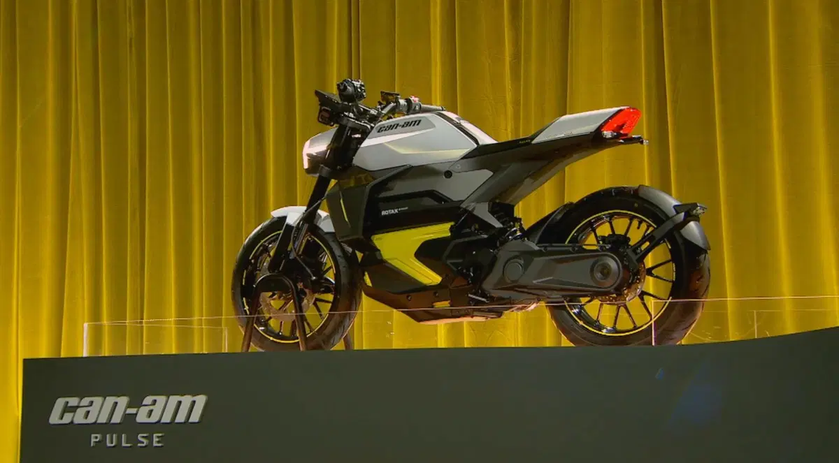 Origin e Pulse. Ecco le due nuove moto elettriche di Can-Am (3)