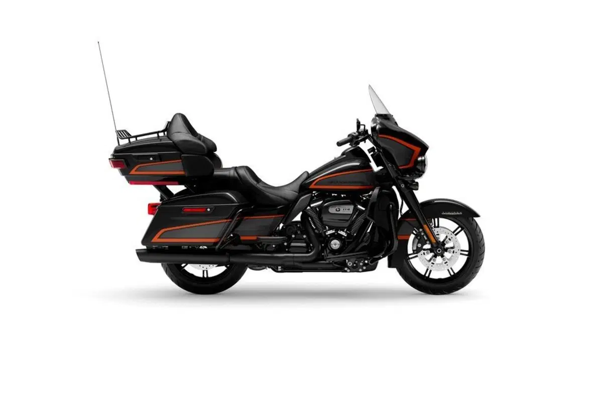 Nove Harley-Davidson ispirate al racing: nasce Apex Factory Custom Paint (15)