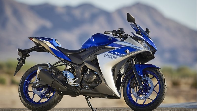  Yamaha YZF-R3 2015, foto e prezzo