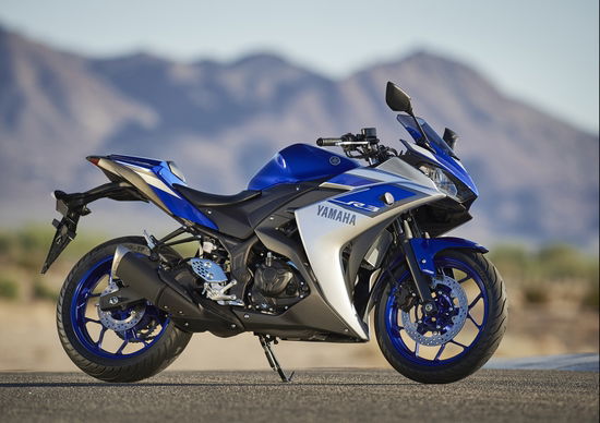  Yamaha YZF-R3 2015, foto e prezzo