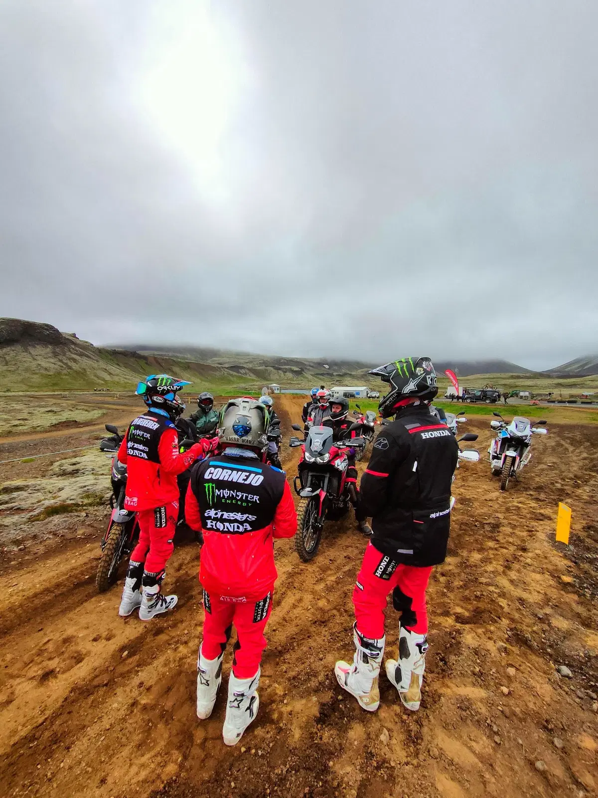 Islanda in moto! Il Perfetto c'è andato con l'Africa Twin e ci dice se ne vale la pena