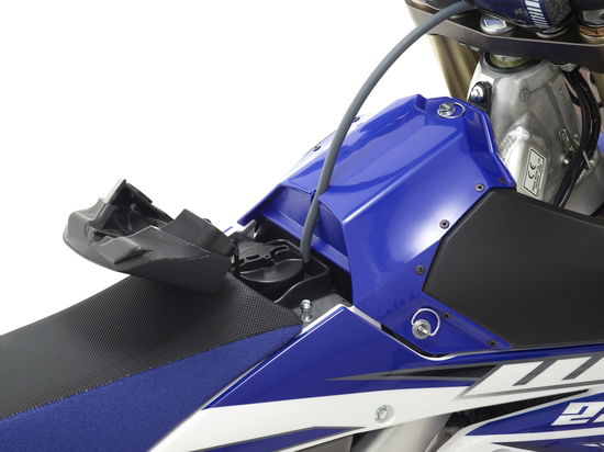 L'innovativo gruppo airbox/serbatoio della WR 250F