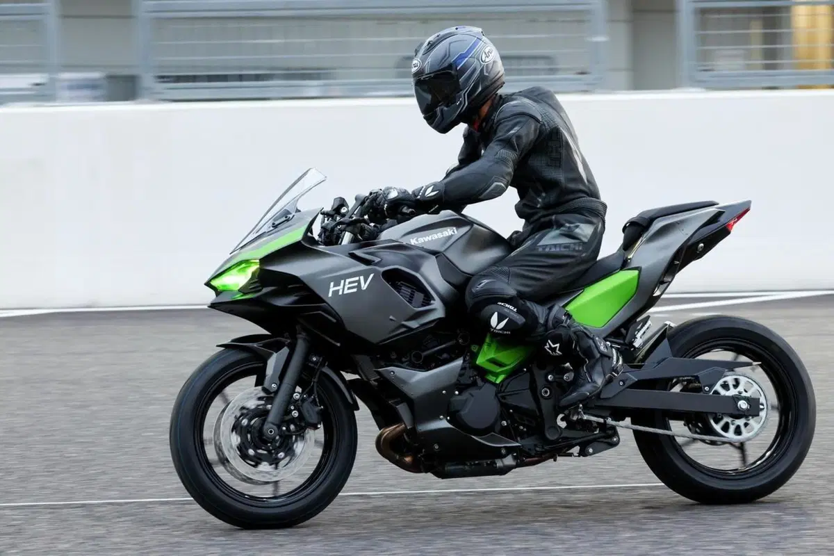 Kawasaki elettriche. Siamo davvero così vicini alla produzione? (11)