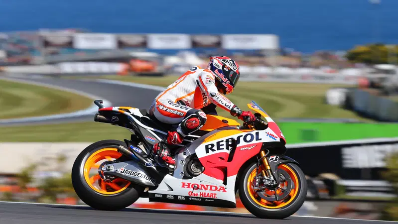 DopoGP con Nico e Zam. GP di Phillip Island: "Inviaci le tue video domande"
