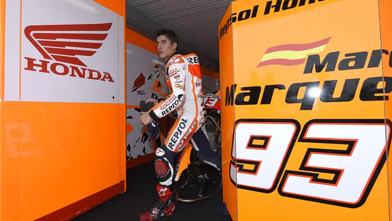 Marquez cade per "colpa" della Honda?