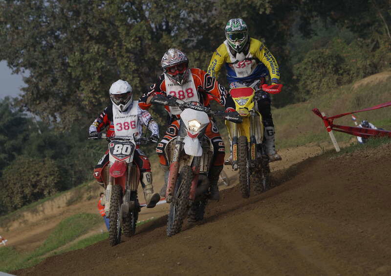 Tre ore a coppie di Enduro a Lodi. 300 piloti al Memorial Paolo Bassi