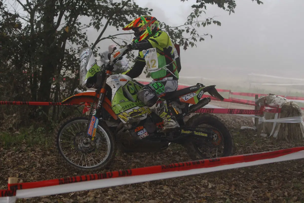 Tre ore a coppie di Enduro a Lodi. 300 piloti al Memorial Paolo Bassi