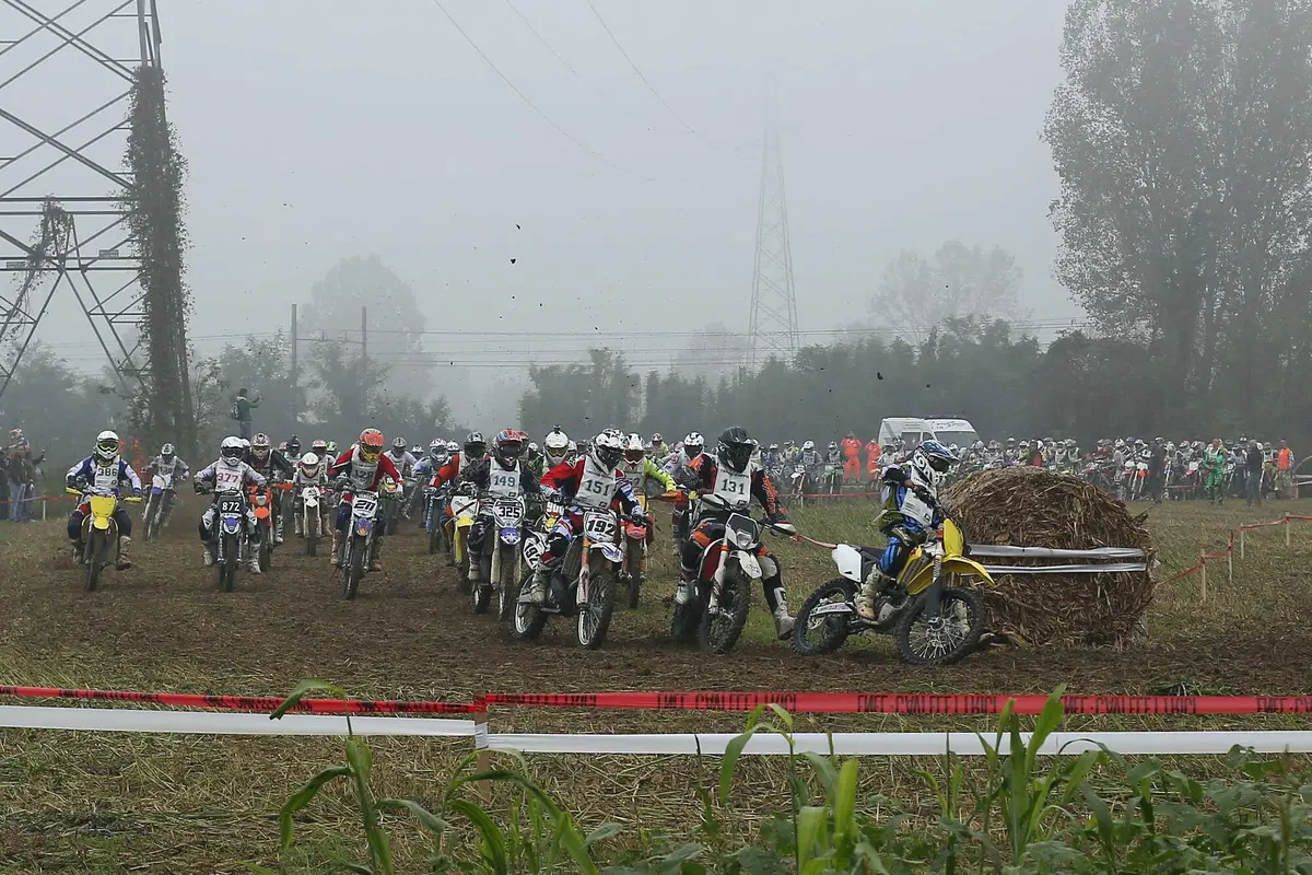 Tre ore a coppie di Enduro a Lodi. 300 piloti al Memorial Paolo Bassi (11)