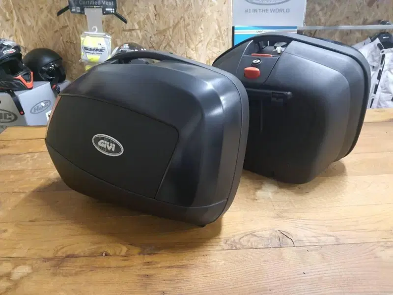 Bauletto CP Givi V35N nuovo (2)