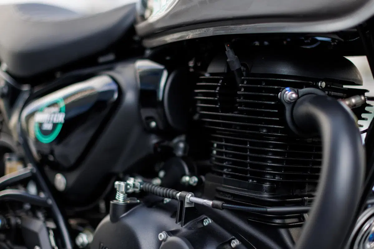 Ecco com'è fatta la nuova Royal Enfield Hunter 350 (5)