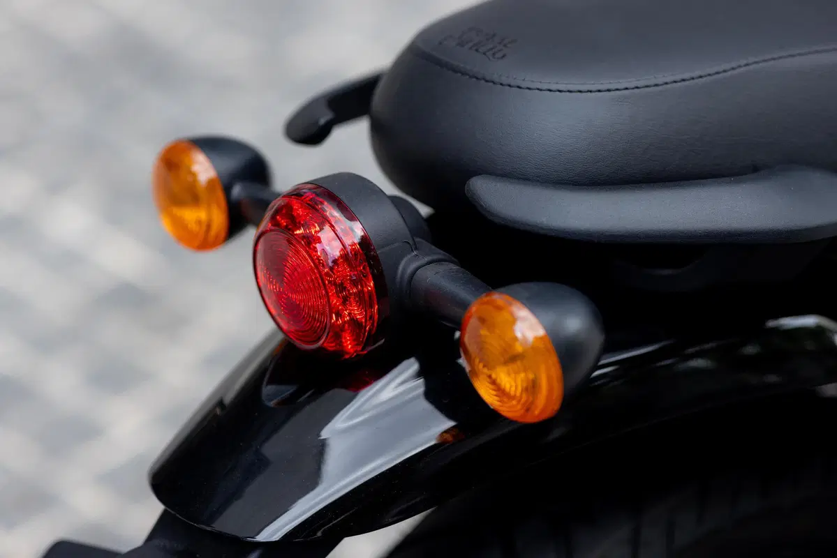 Ecco com'è fatta la nuova Royal Enfield Hunter 350 (15)