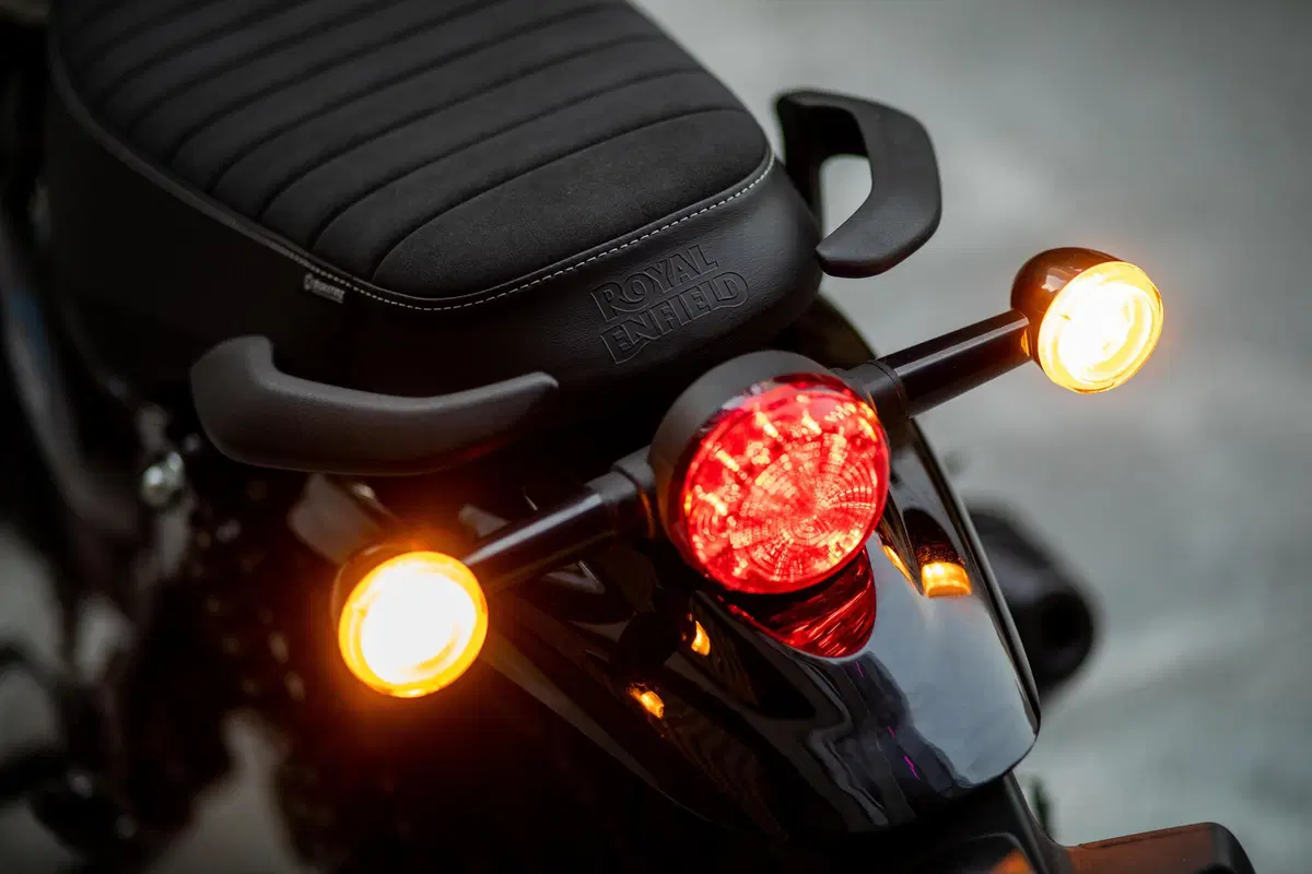 Ecco com'è fatta la nuova Royal Enfield Hunter 350 (16)