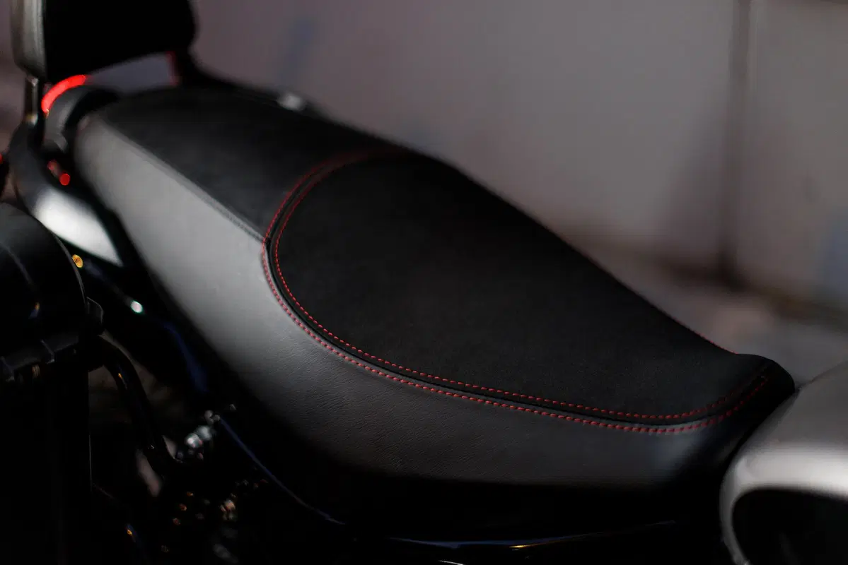 Ecco com'è fatta la nuova Royal Enfield Hunter 350 (9)