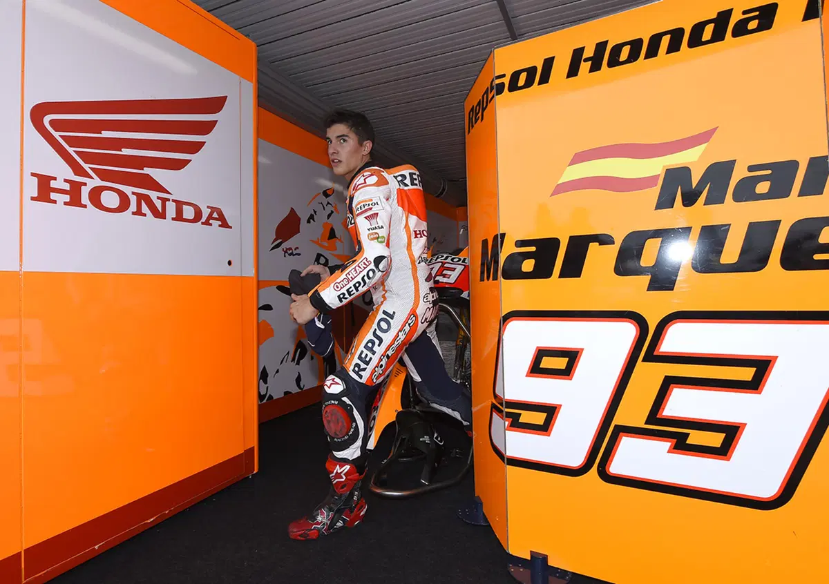 Marquez cade per "colpa" della Honda?