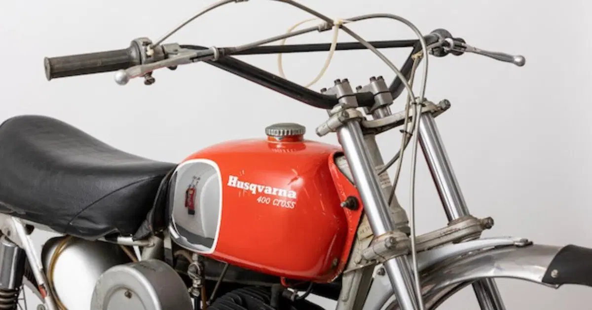 Il mito non muore mai: per - almeno - la quarta volta c'&egrave; la Husqvarna di Steve McQueen in vendita