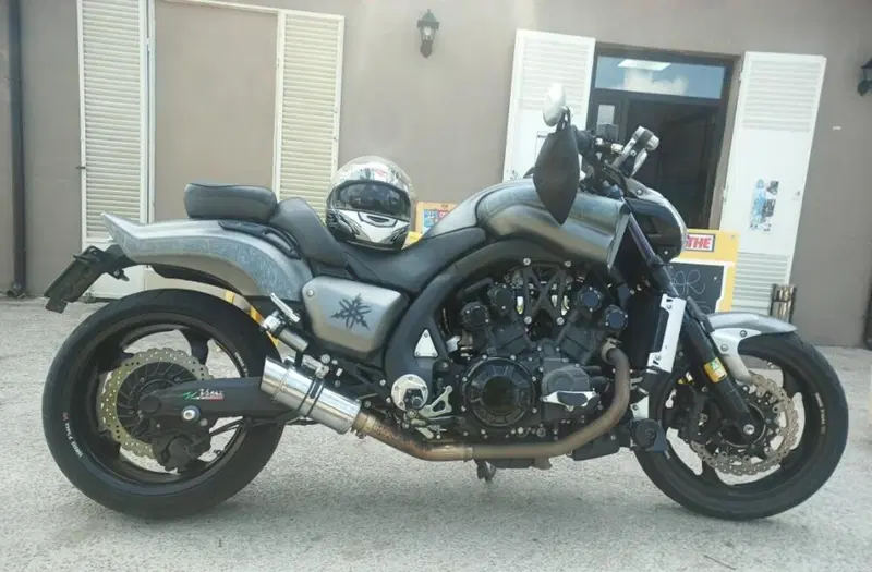 Yamaha VMAX (2008 - 17) (5)