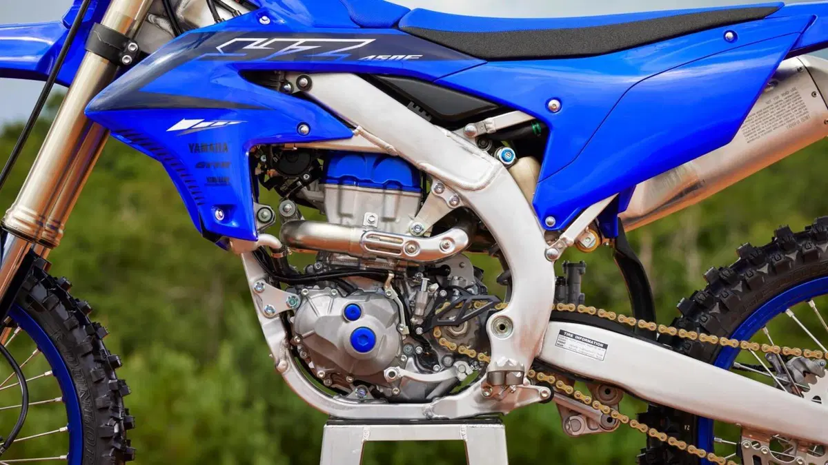 Come cambiano le Yamaha da cross 2023. E' tutta nuova la YZ450F (10)