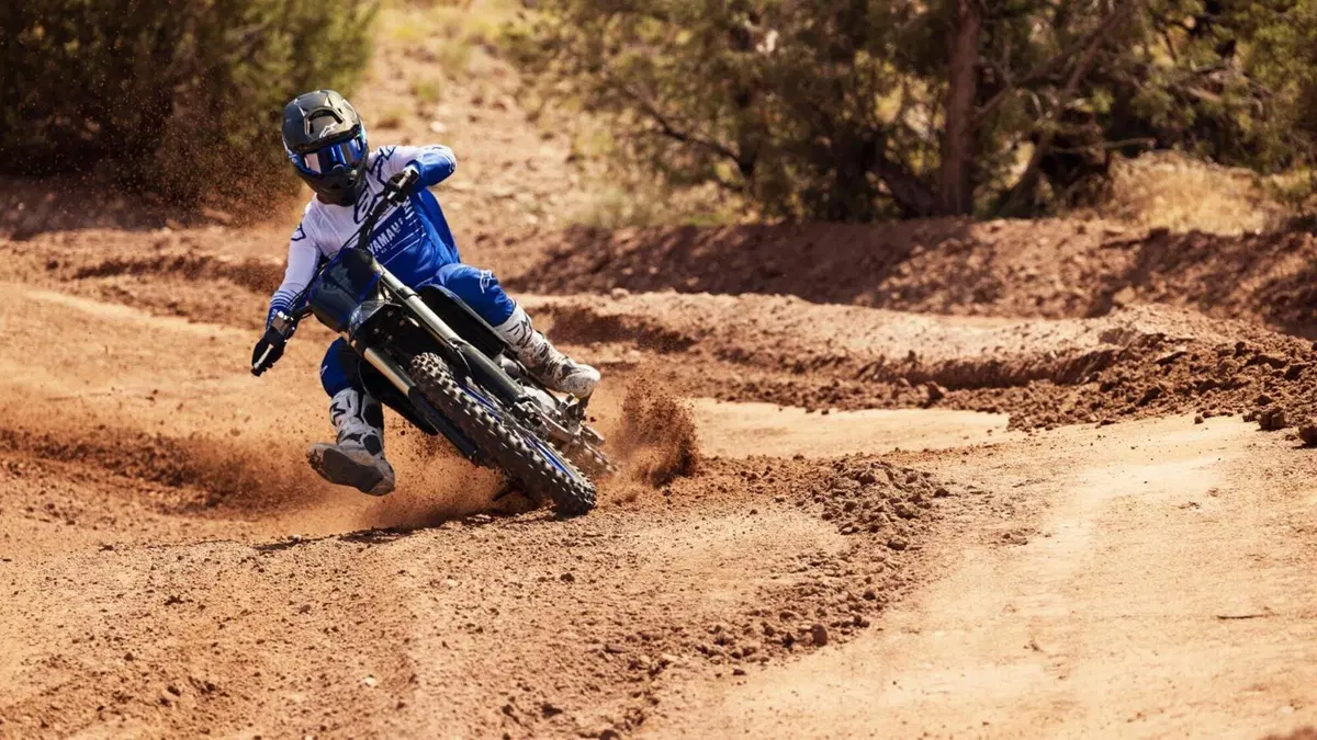 Come cambiano le Yamaha da cross 2023. E' tutta nuova la YZ450F (17)