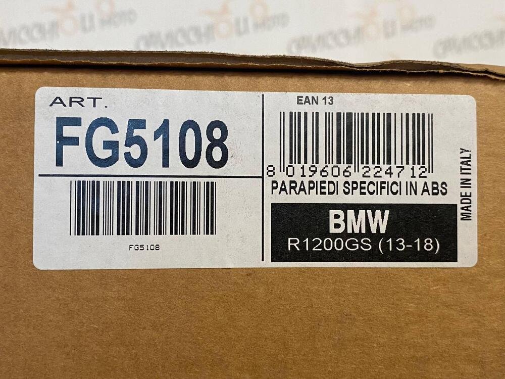 PARAPIEDI SPECIFICO IN ABS GIVI FG5108 PER BMW R12