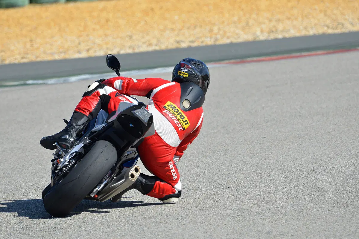 BMW S1000 RR 2015 (4)