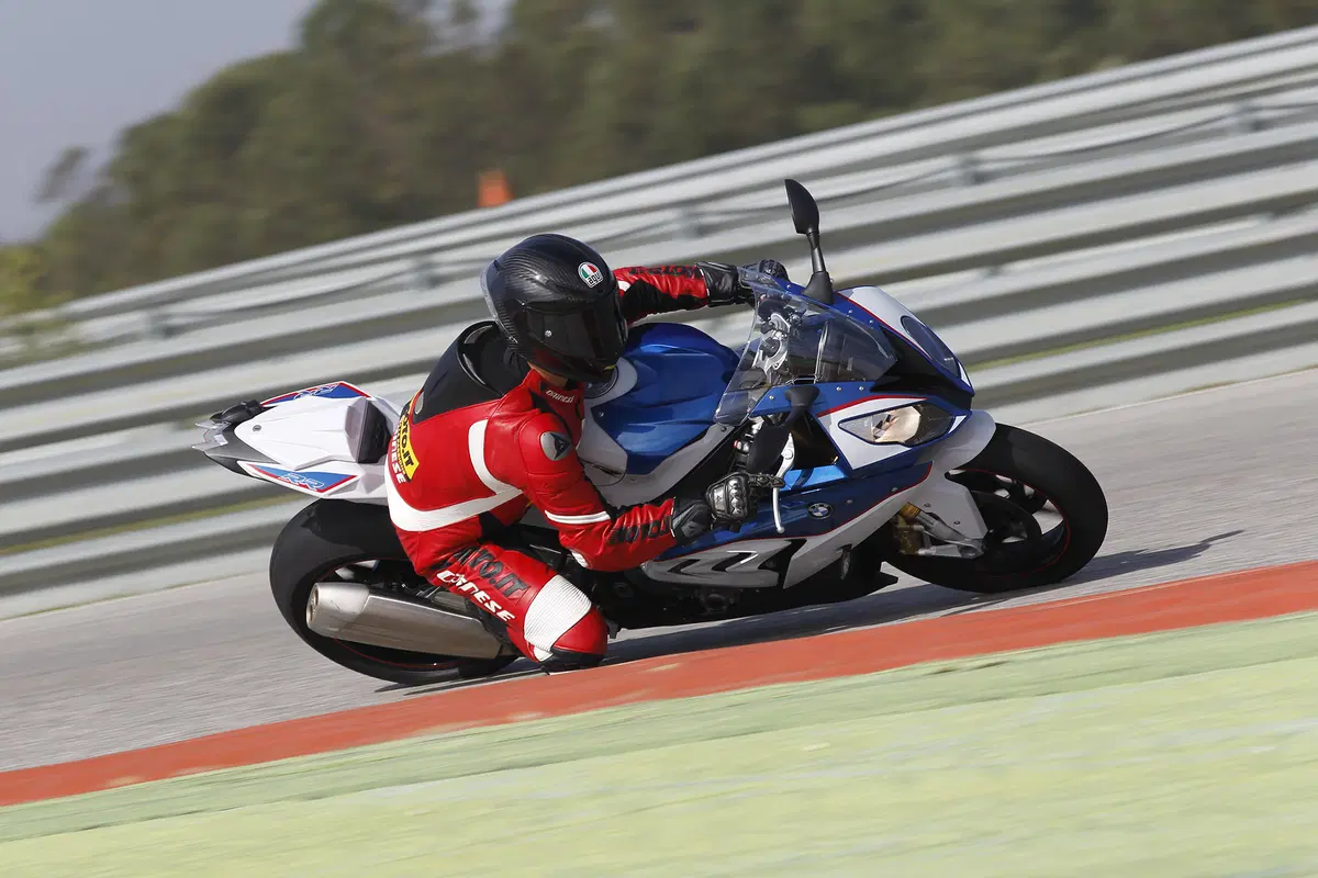 BMW S1000 RR 2015 (7)