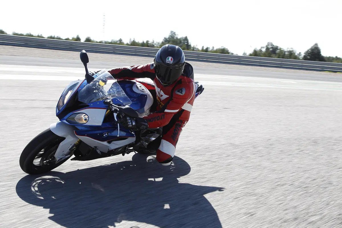 BMW S1000 RR 2015 (9)
