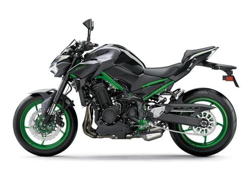 La Kawasaki Z900 2023 si fa in tre. Eccola in Italia (3)