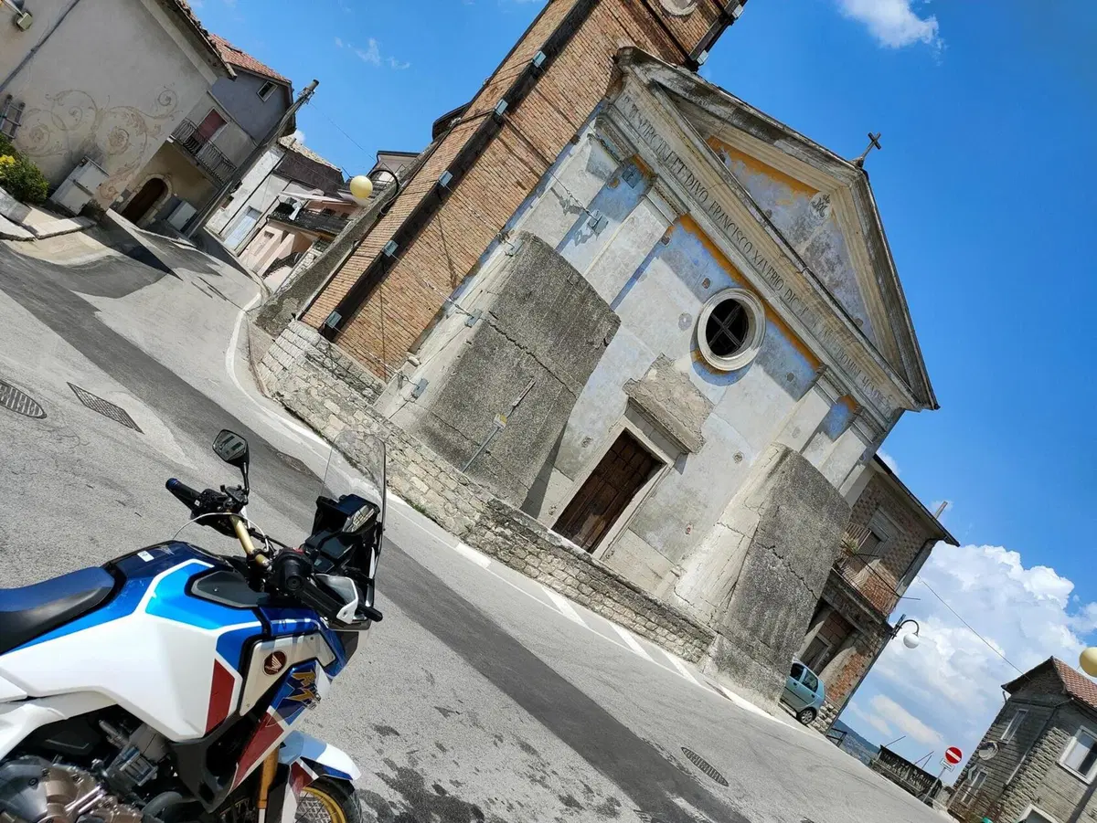 Itinerario in moto. La Baronia, la terra di mezzo